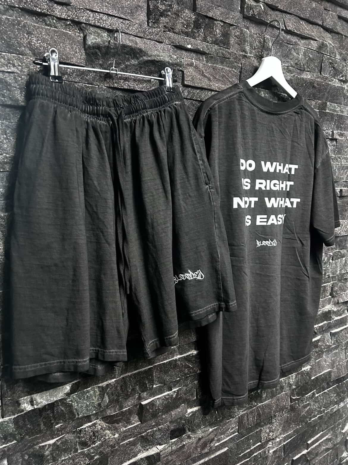 Exclusive Short black