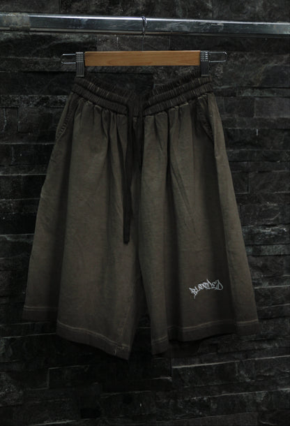 Exclusive Short brown