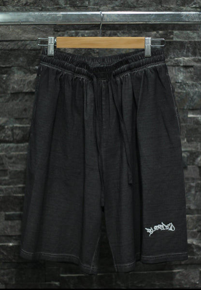 Exclusive Short black
